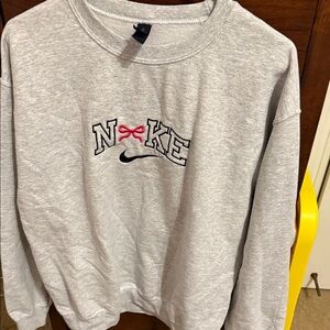 Bow style nike sweatshirt